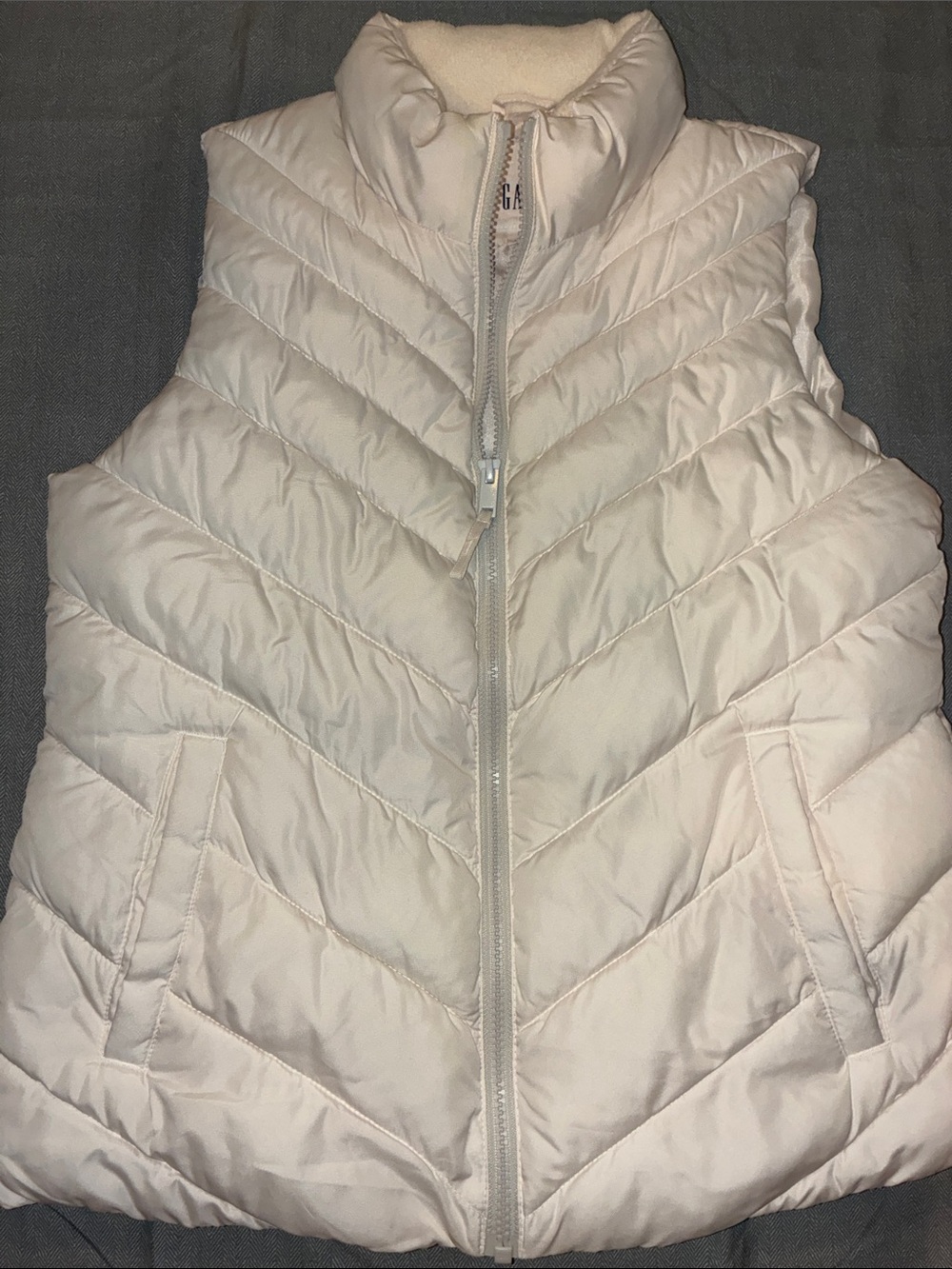 GAP Ivory Quilted Puffer Vest Fleece Lined Zip Front Women’s Small